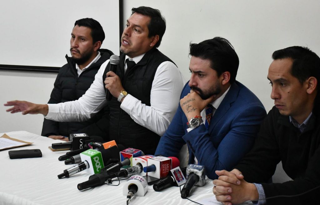 Los abogados del gobernador Camacho en conferencia de prensa. Foto: APG.
