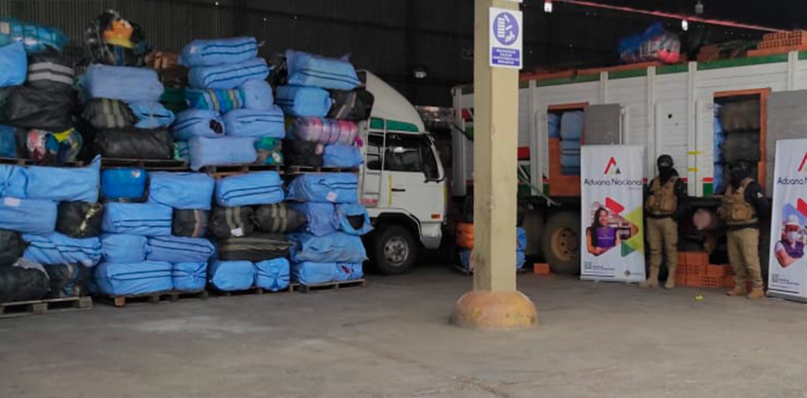 Aduanas detecta cocaína en camión con Zinc